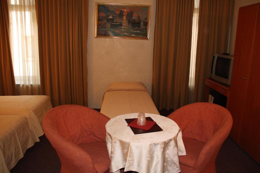 Auberge Gaglioti Luxemburg Szoba fotó